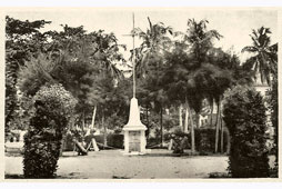 Cotonou. War monument