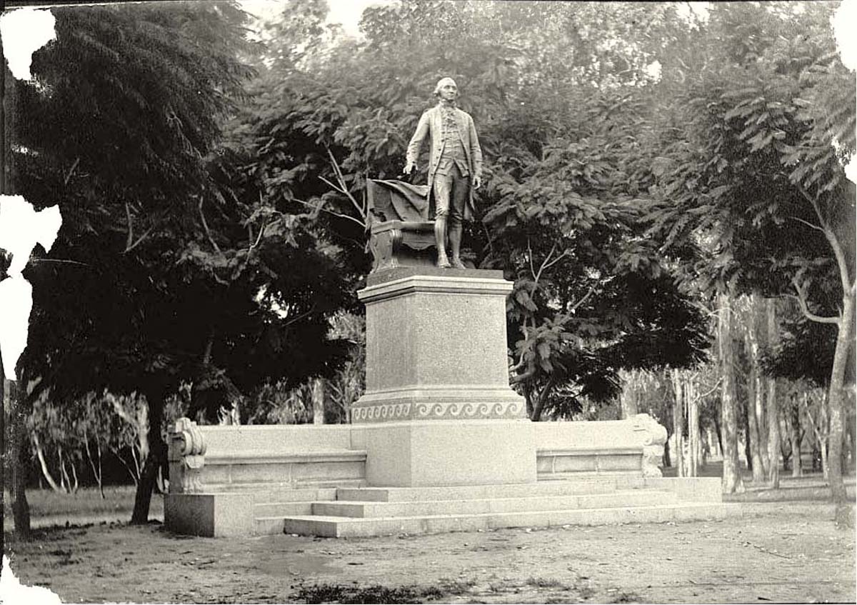 Buenos Aires. Statue of Washington presented by American residents, between 1908 and 1919