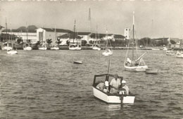 Oranjestad. Harbor, boats