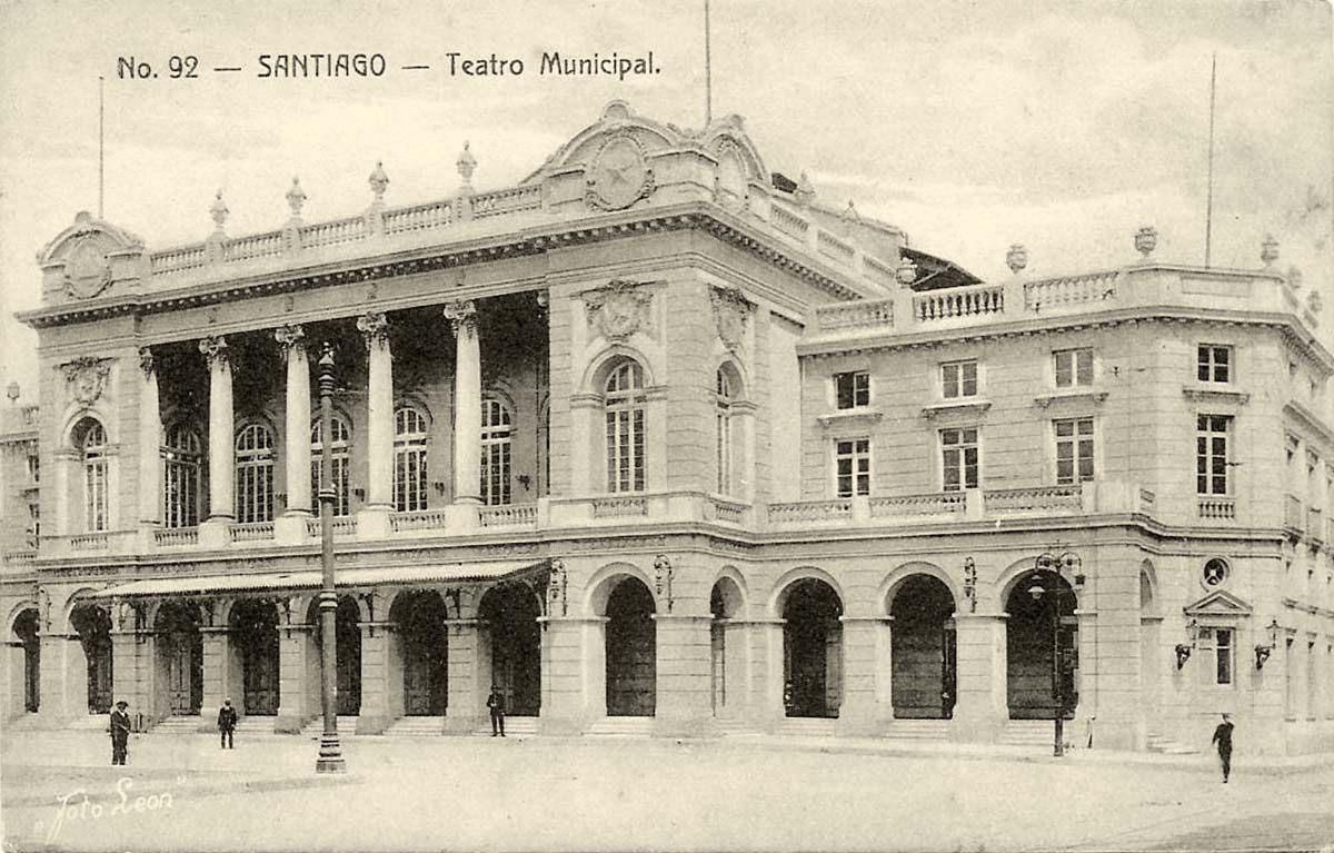 Santiago. Municipal theater