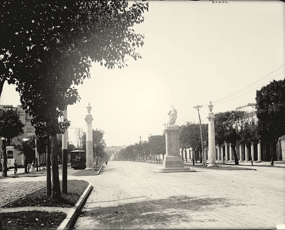 Havana. Avenida de Carlos III - Carlos III Avenue, circa 1890