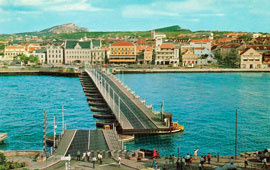 Willemstad. Famous Pontoon Bridge