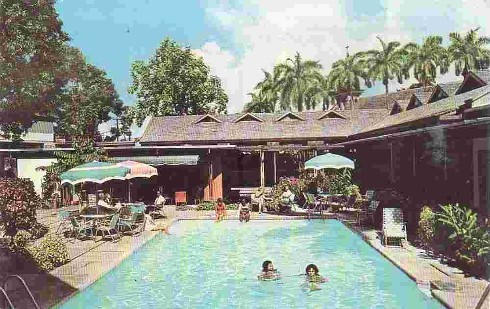 Roseau. Hotel swimming pool