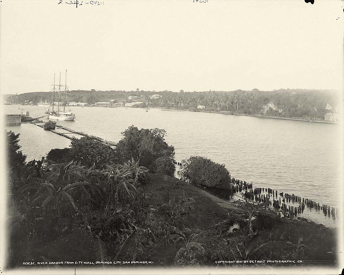Santo Domingo. River harbor from city wall, circa 1900