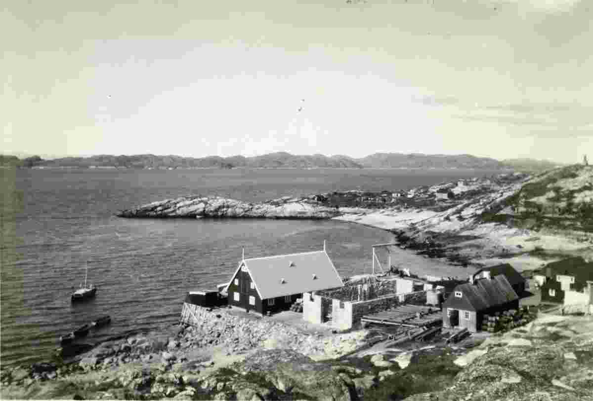 Nuuk. Panorama of Godthaab from Radio Hill section 1, Hans Egede Statue