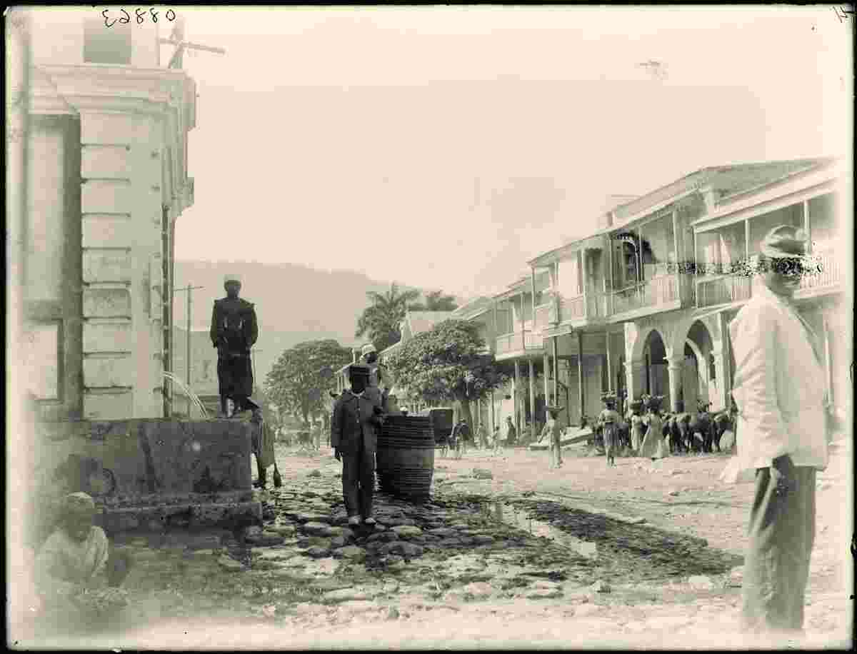 Port-au-Prince. Public fountain, between 1880 and 1901