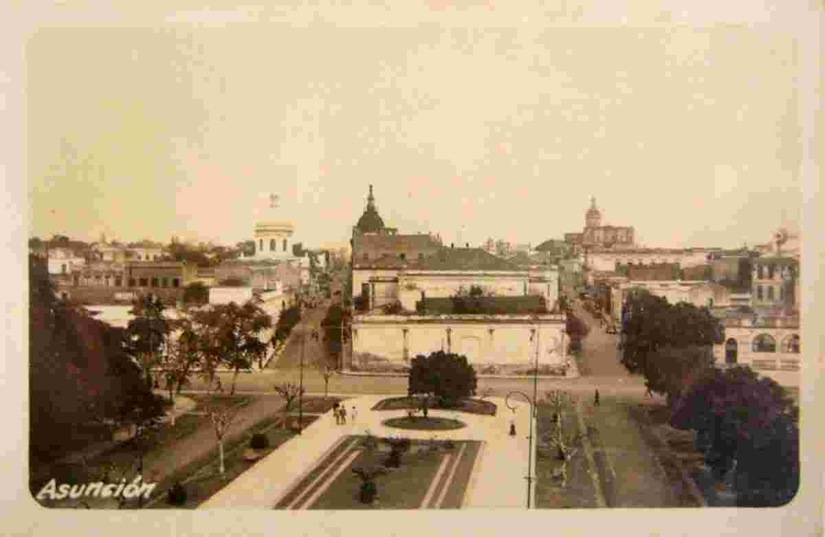 Asunción. View to town