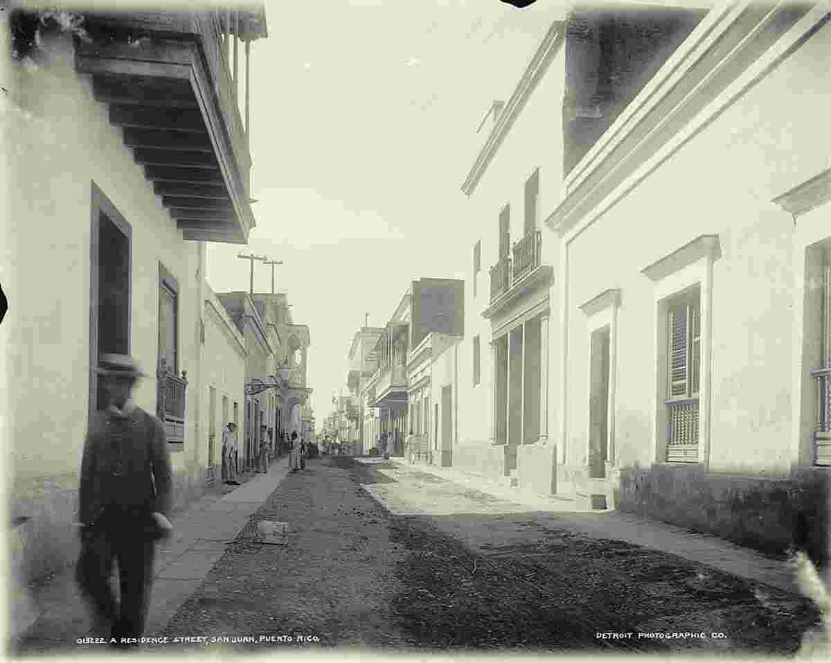 San Juan. A Residence street