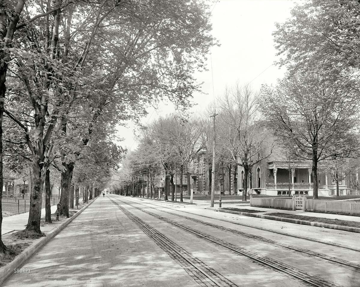 Indianapolis. North Pennsylvania Street, circa 1904