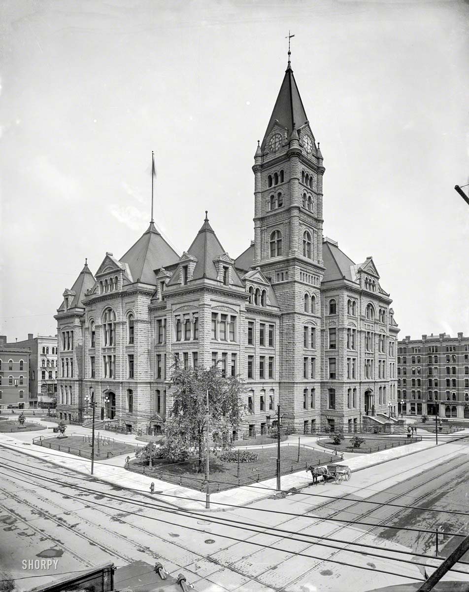 Saint Paul. City Hall and Court House, circa 1905