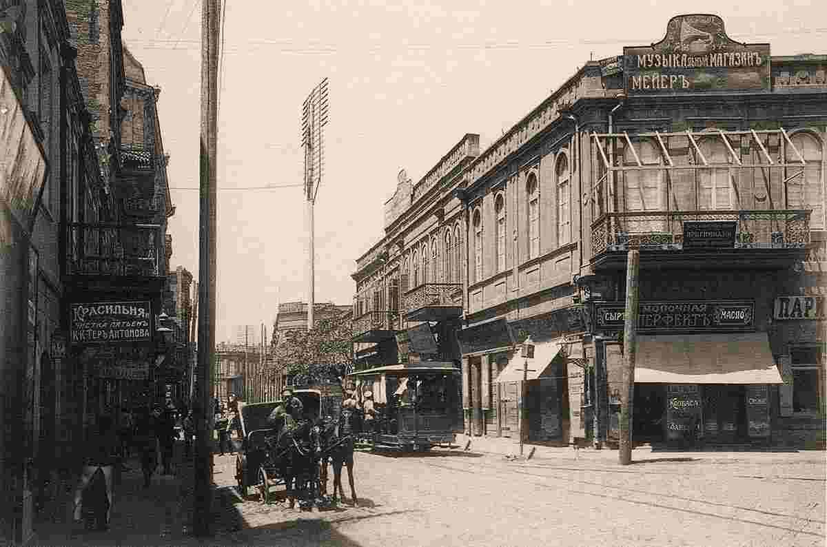 Baku. Corner Mariinsky (Korganova) and Molokanskaya (Khagani) streets, 1900