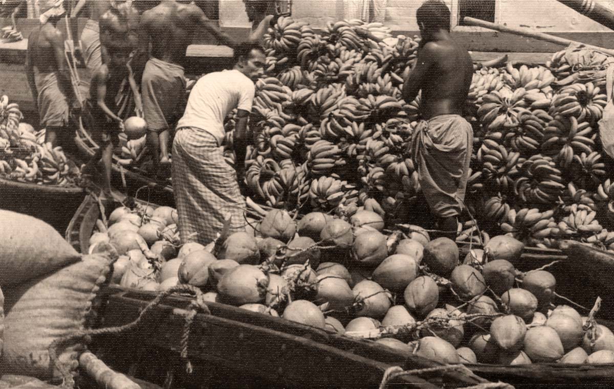Dhaka. Fruit Market, 1975