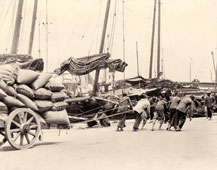 Hong Kong. Dock workers, between 1890 and 1923