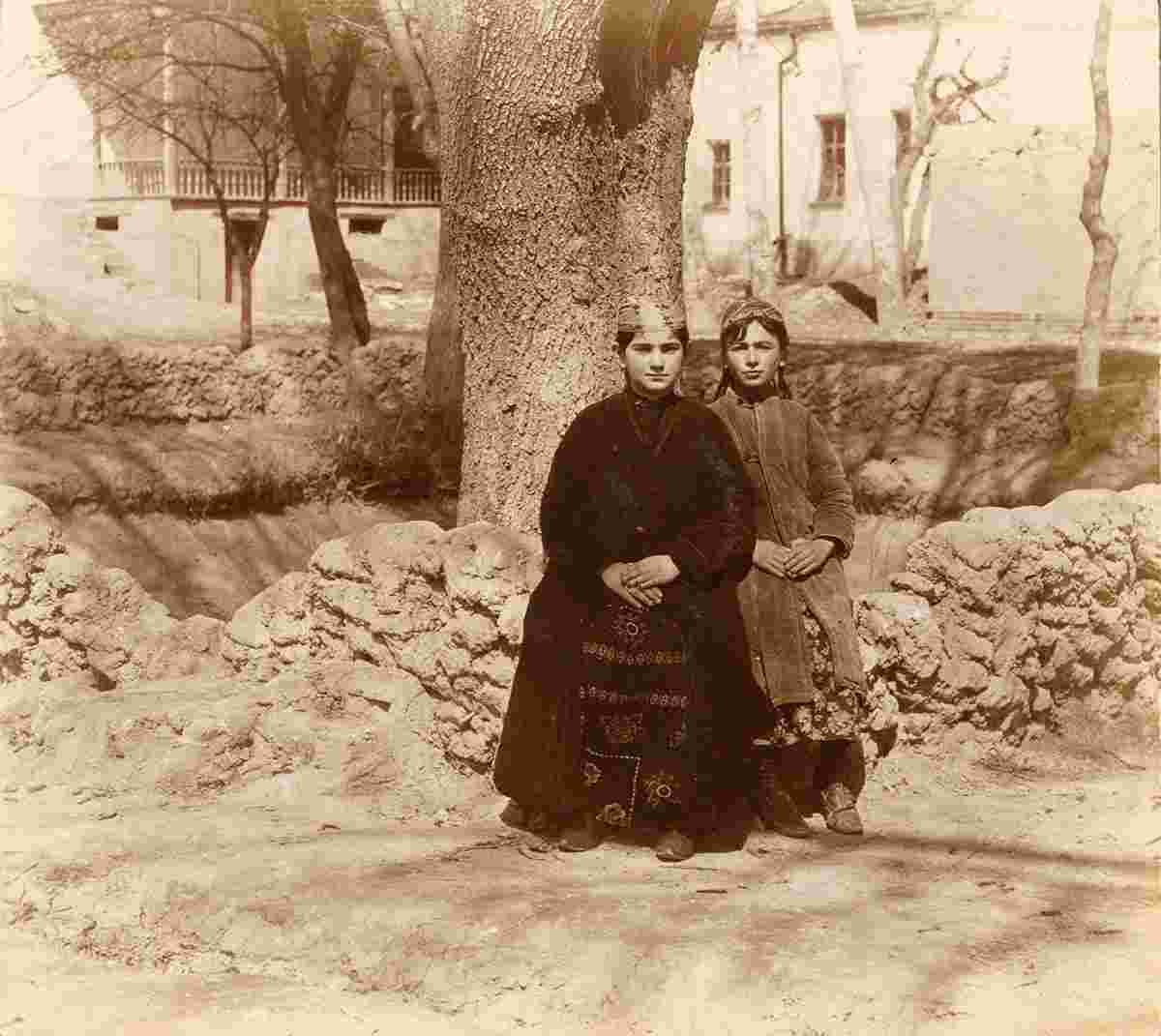 Samarkand. Jewish girls, 1905