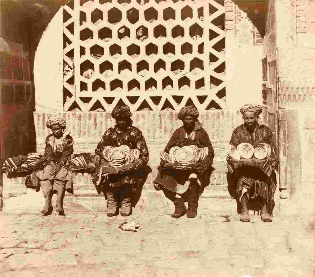 Samarkand. Flatbread Sellers, 1905