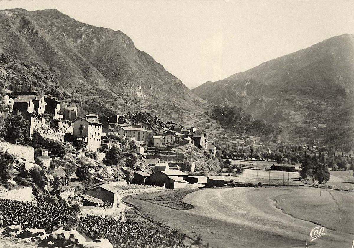 Andorra la Vella. Vue sur la Ville et la Vallée