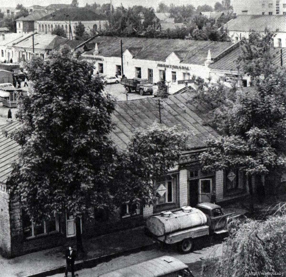 Barysaw. Trading Rows, circa 1975