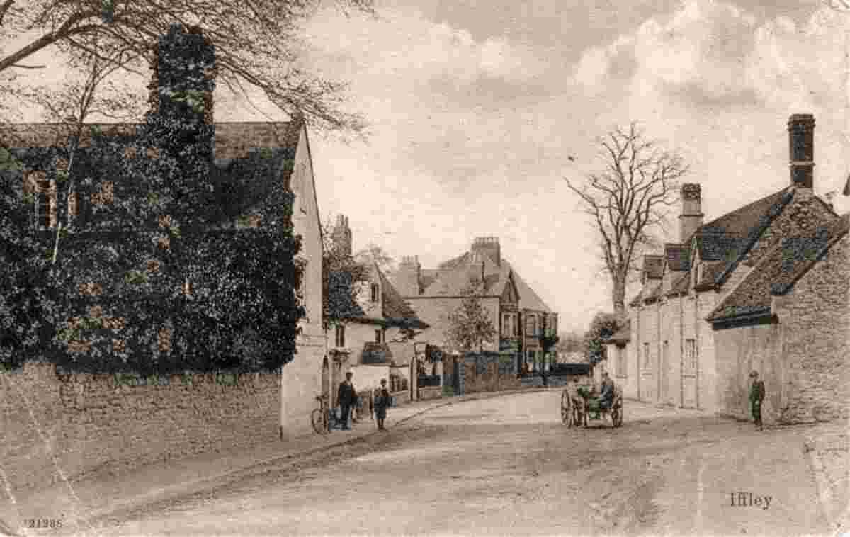 Oxford. Iffley - Panorama of village street