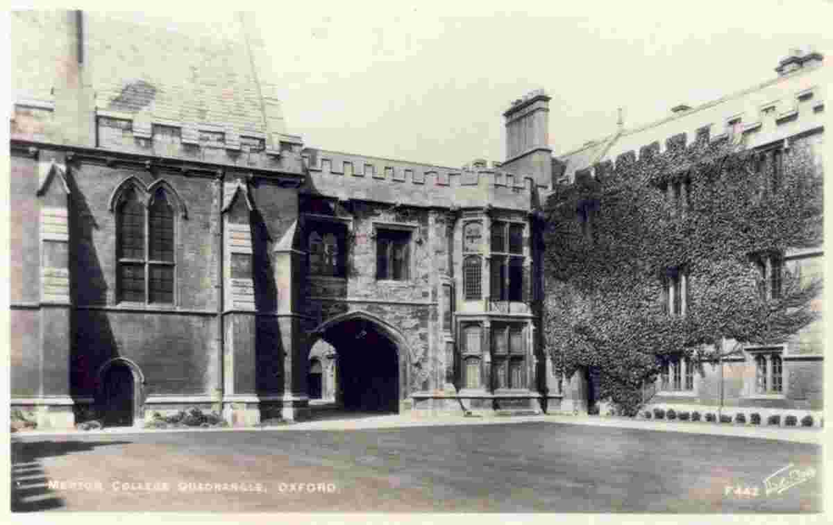 Oxford. Merton College Quadrangle, 1920s