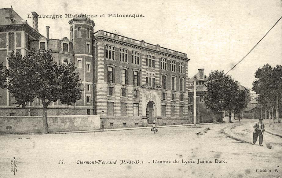 Clermont-Ferrand. Le Lycée Jeanne d'Arc, l'entrée