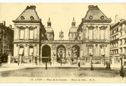 Lyon. Place de la Comedie - Hôtel de Ville