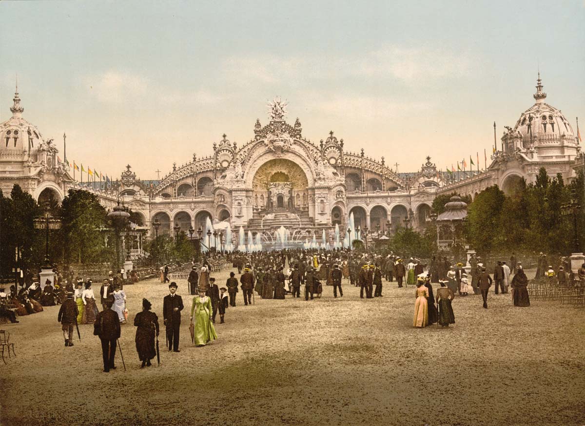 Paris. Universal Exhibition, 1900 - Water Castle and Square, with a palace of electricity