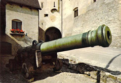 Vaduz. Cannon of Prince Wenzel, Vaduz Castle