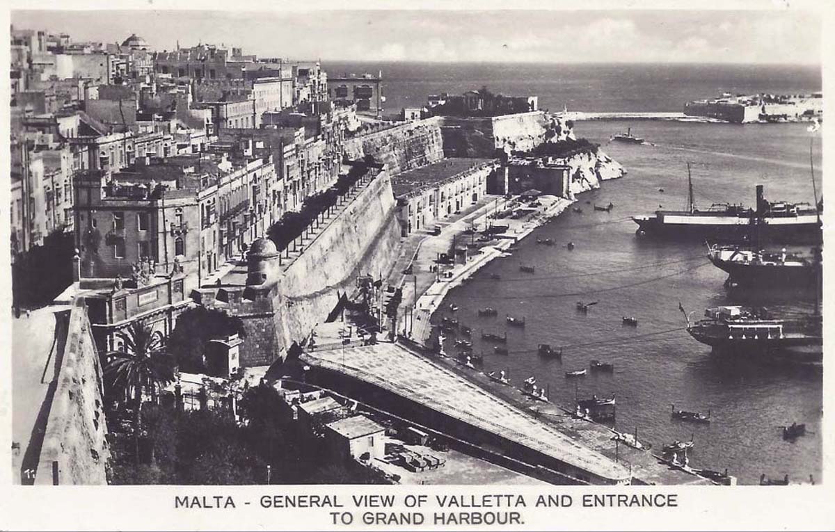 Valletta. Grand Harbour and beautiful view of city