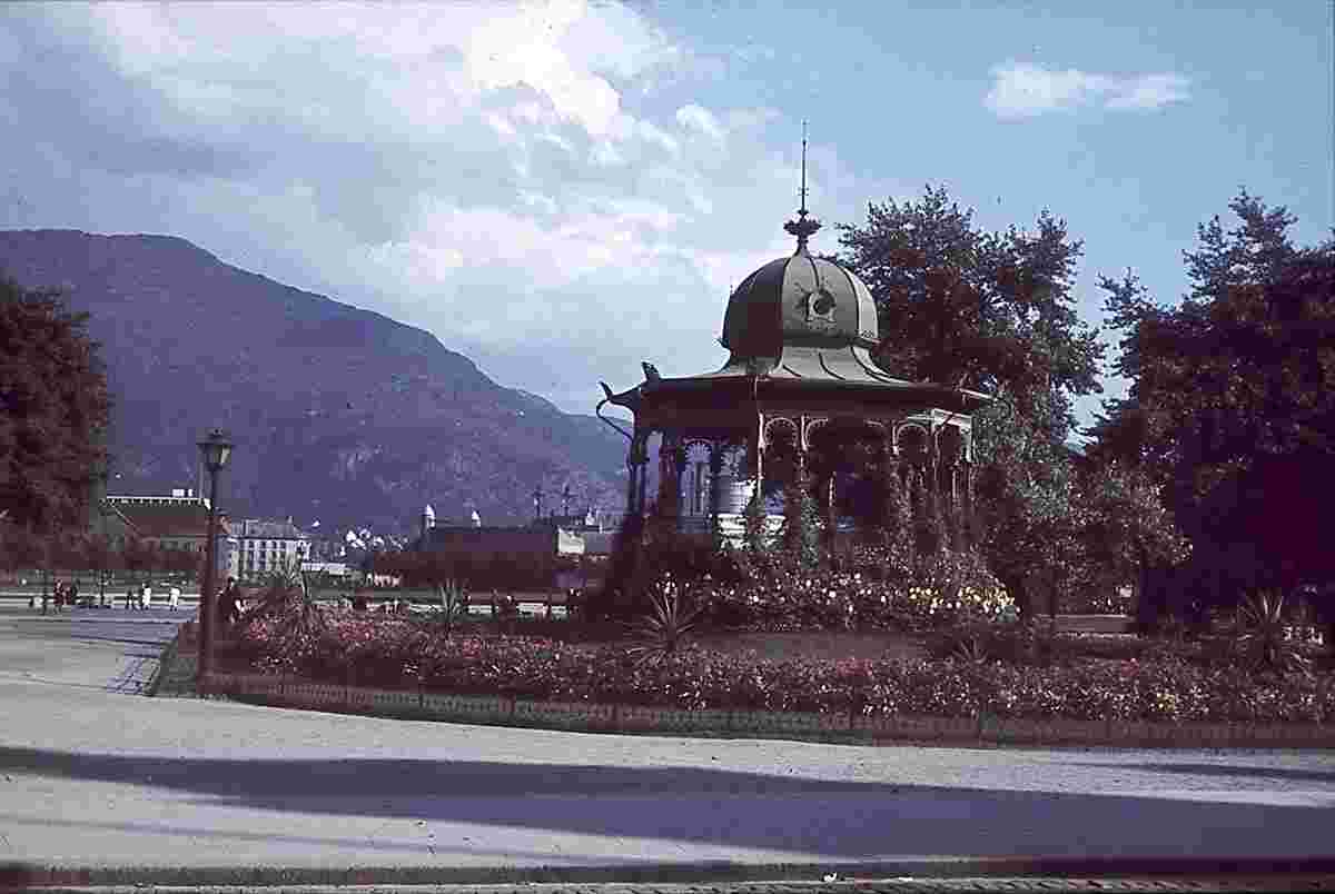 Bergen. Byparken - City park, Music pavilion, 1940s
