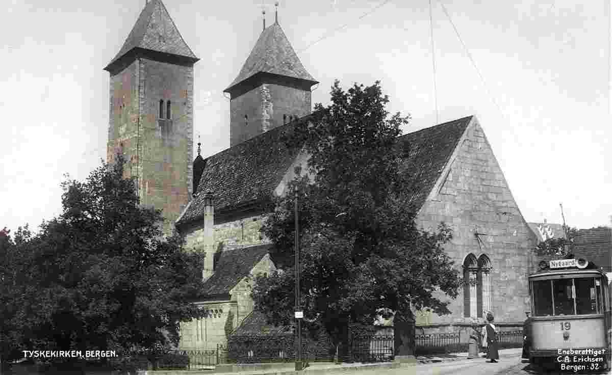 Bergen. Tyskekirken - German Catholic Church, Tram stop, circa 1915