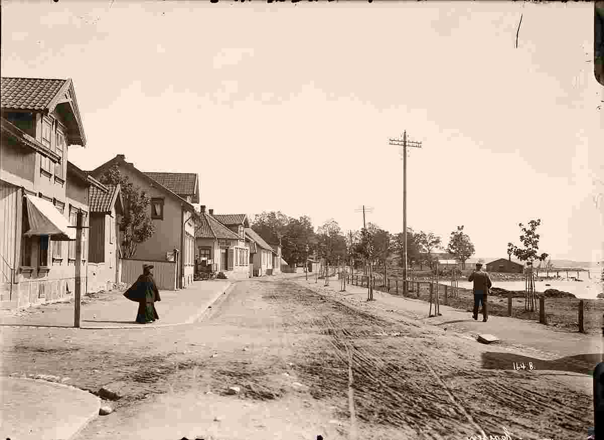 Horten. Panorama of city street, between 1900 and 1925