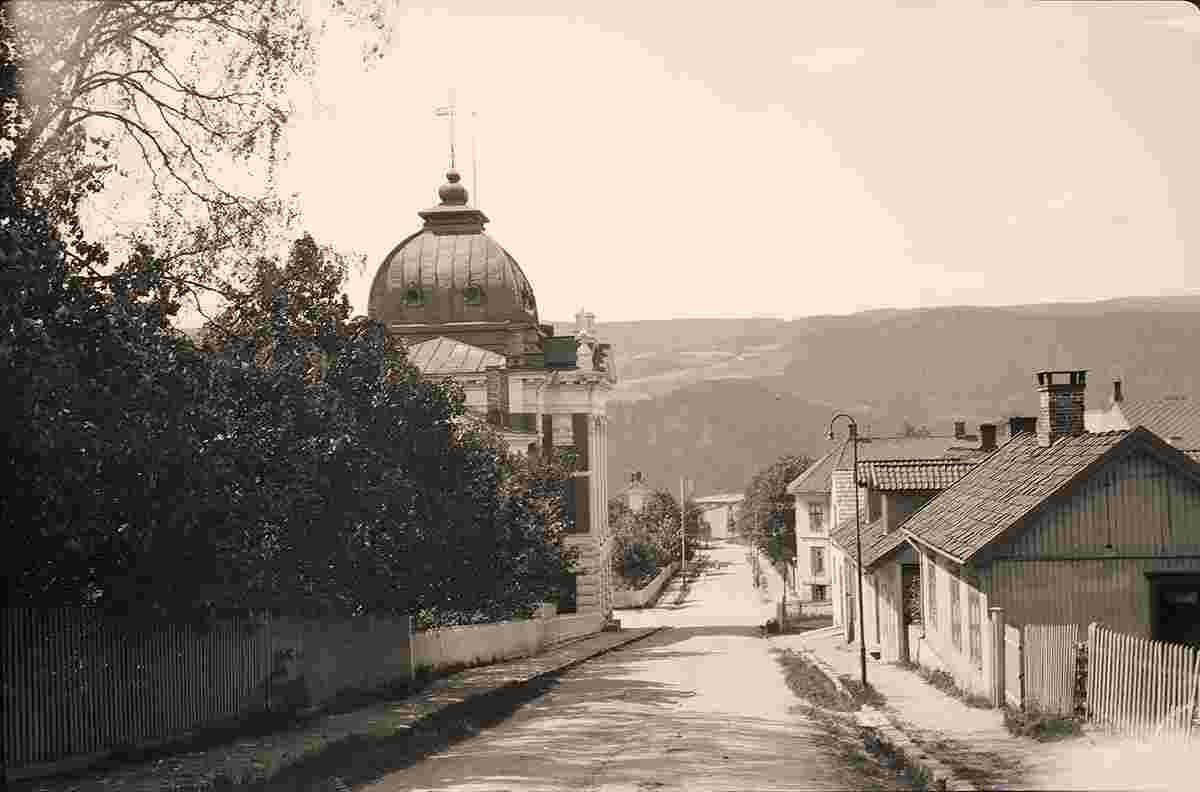 Lillehammer. Panorama of city street, between 1900 and 1950