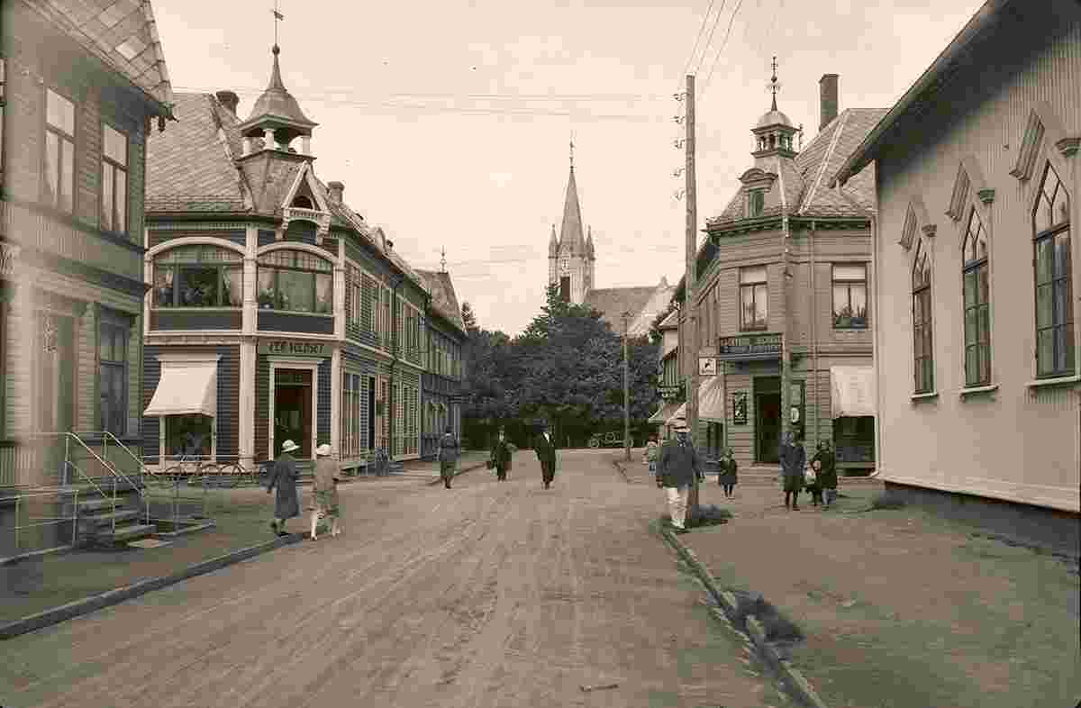 Steinkjer. Old church, between 1900 and 1940