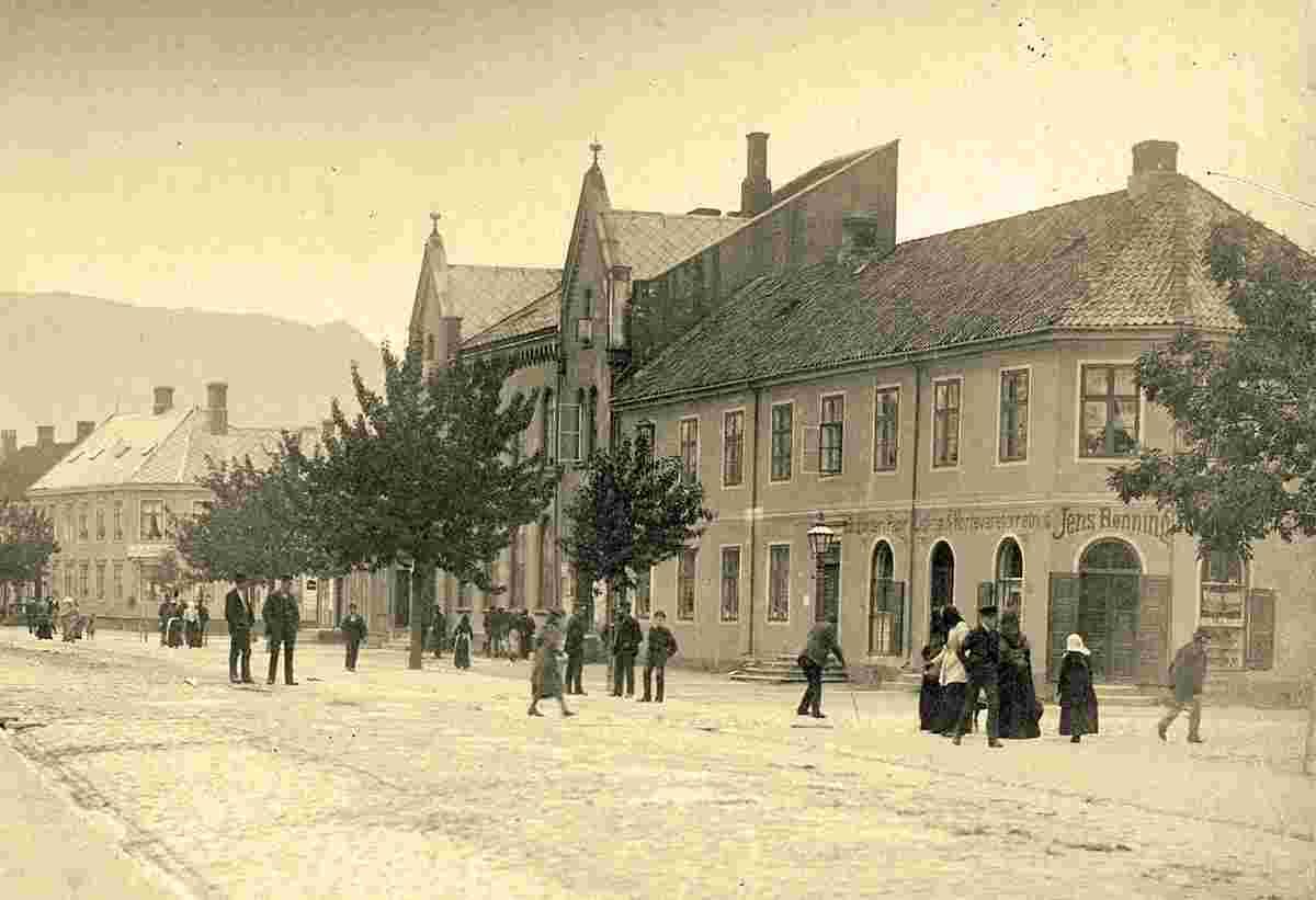 Trondheim. Corner of Dronningens gate (Queen street), 1893