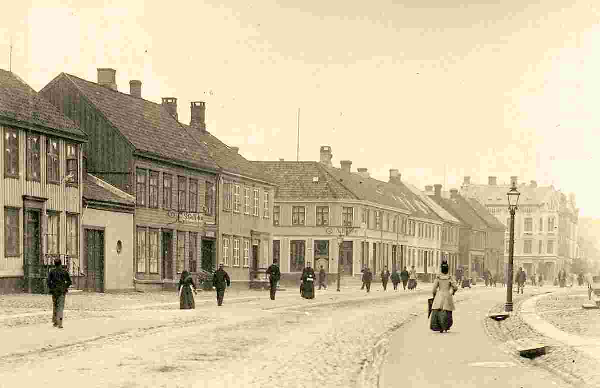 Trondheim. Dronningens gate (Queen street), 1893