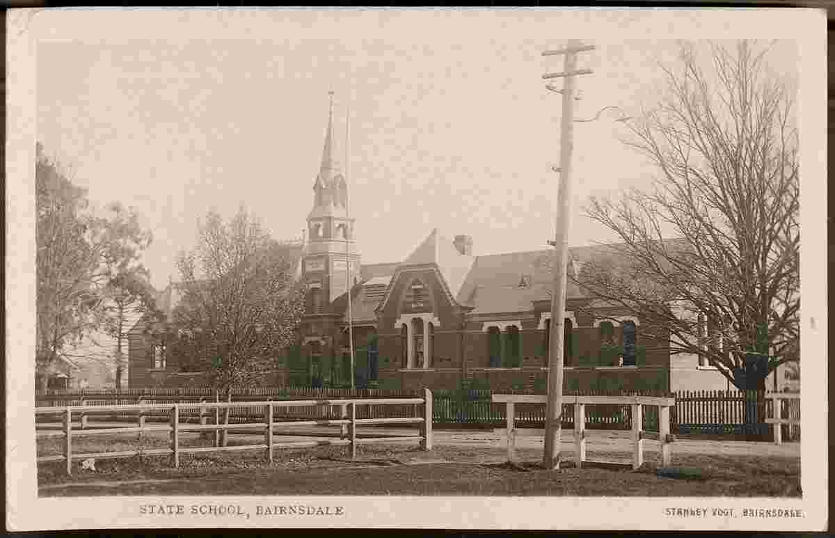 Bairnsdale. Post Office on the corner and Court House with turrets, probably 1902