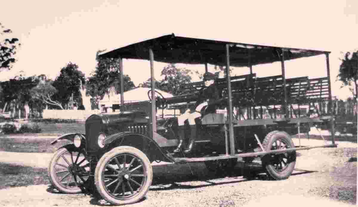Bongaree–Woorim. Bribie Island passenger bus, 1925