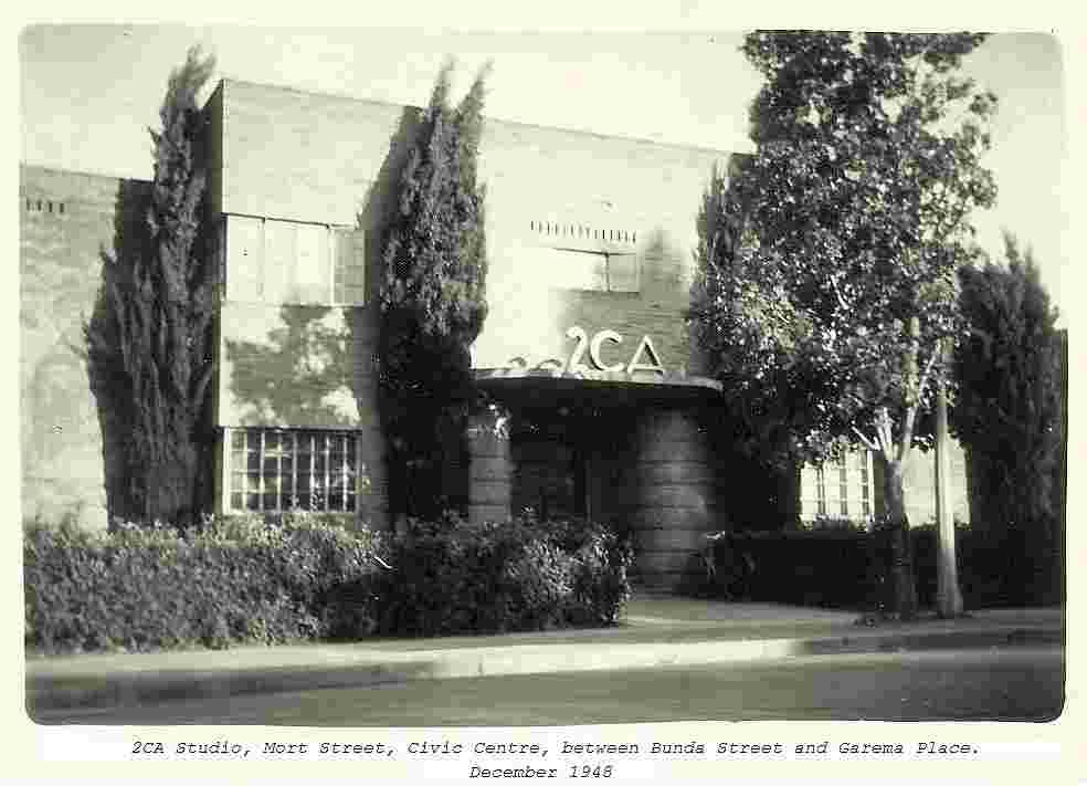 Canberra. 2CA Studio, Mort Street, 1948