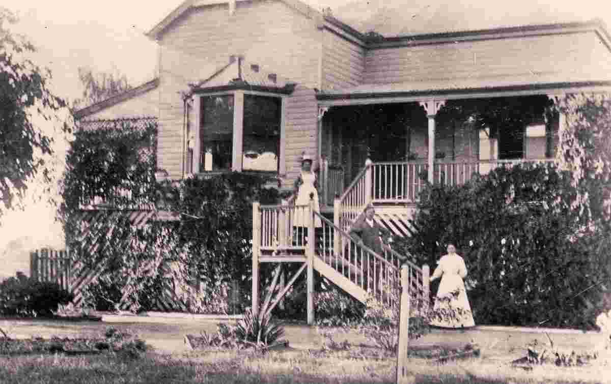 Emerald. Cottage Hospital in Yamala Street, 1906