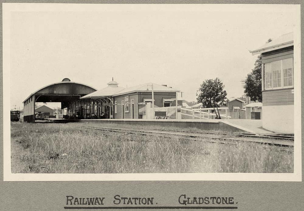 Gladstone. Railway Station, 1924