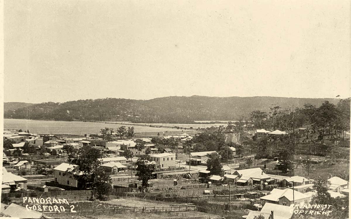 Gosford. Panorama of the city, between 1900 and 1927