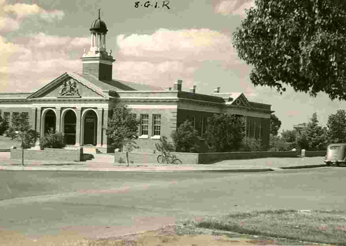 Griffith. Court House