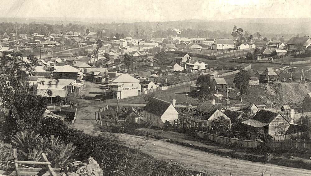 Gympie from the Three Mile during the gold mining boom, 1905
