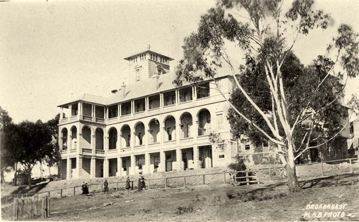 Katoomba. Mount St Mary's Ladies College, between 1900 and 1927