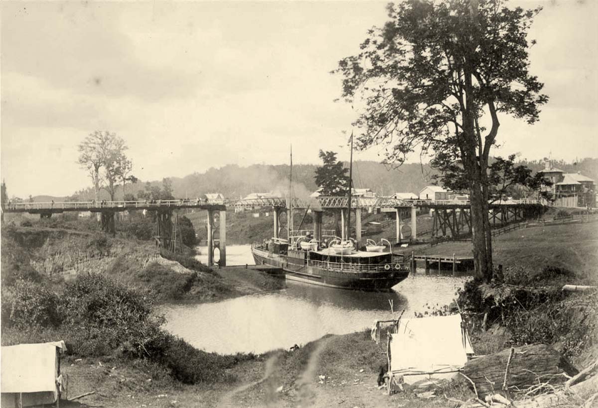 Lismore. Bridge over Richmond River, between 1900 and 1910