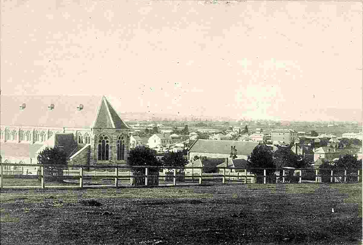Panorama of East Maitland, 1884