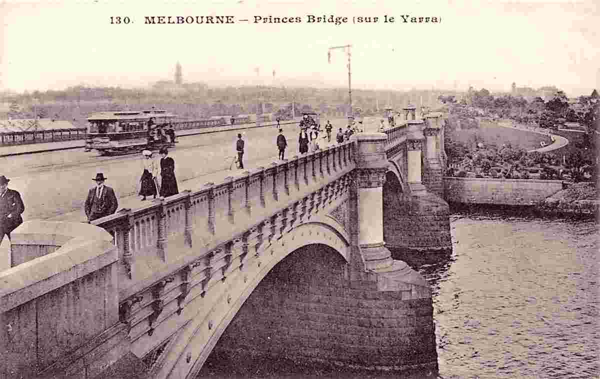 Melbourne. Princes Bridge over Yarra River