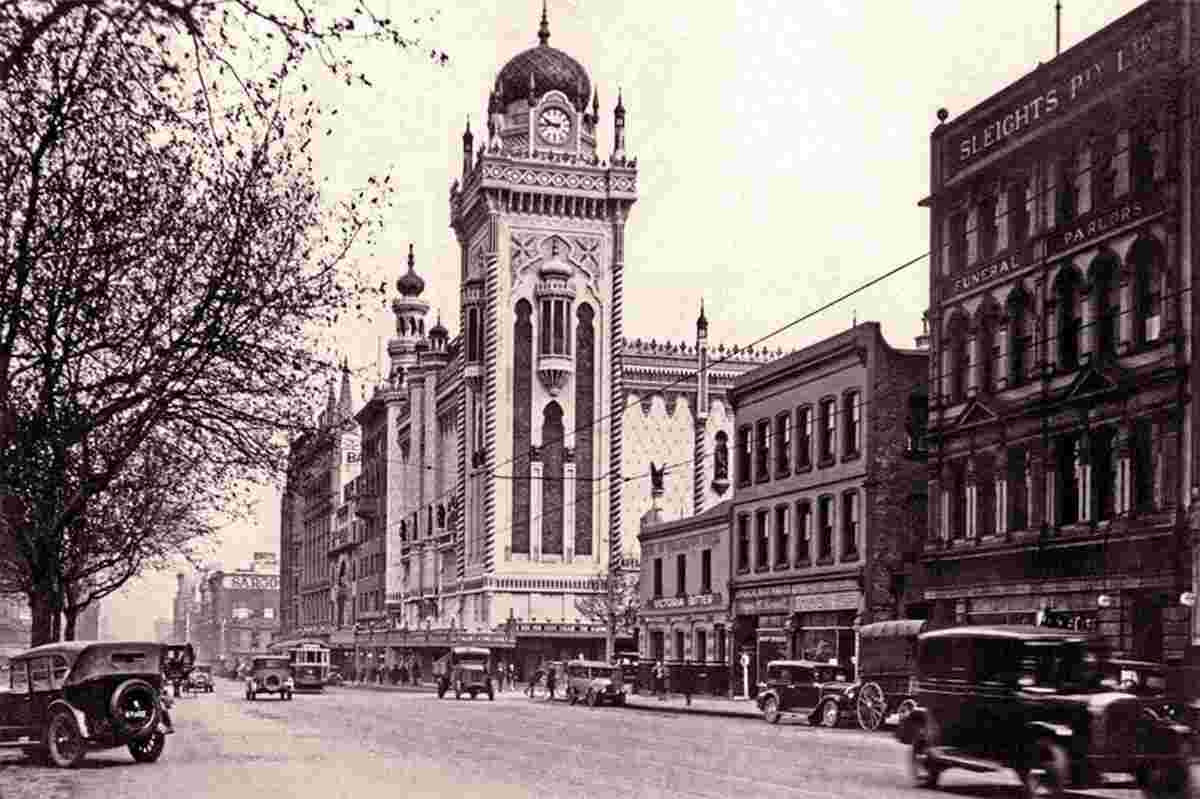 Melbourne. State Theatre in Collins Street, 1930s