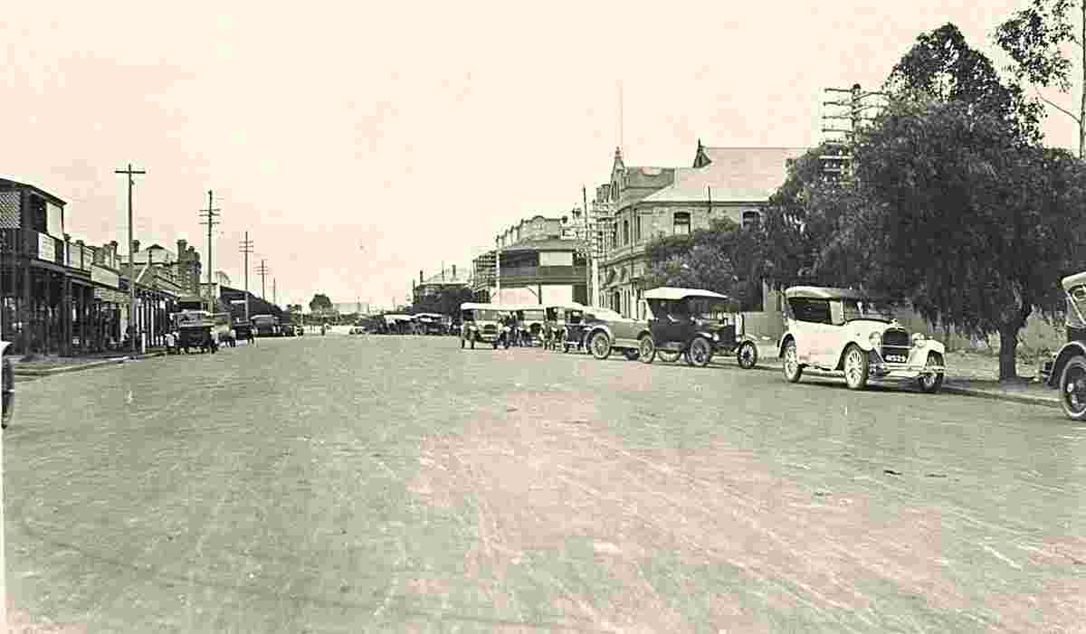 Murray Bridge. View of the Main Street, 1926