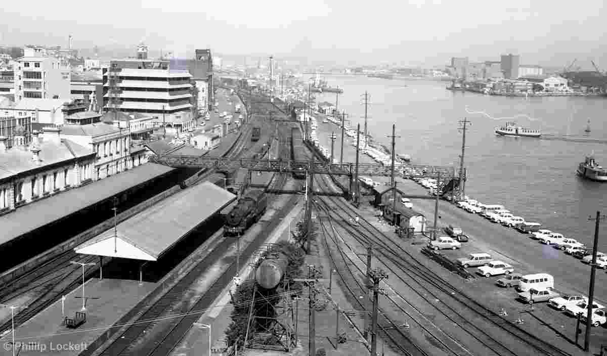 Newcastle. Railway Station, view from Customs House, 1968